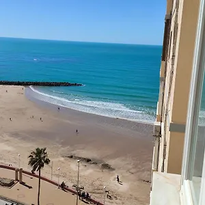 https://playa-santa-mara-del-mar-cdiz.hotelsincadiz.net